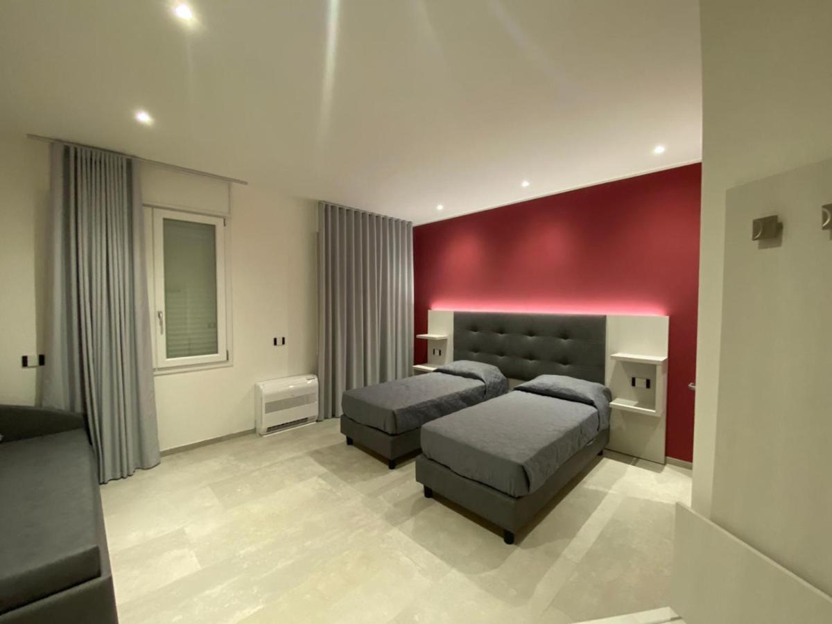 B&B Bertani Модена Екстериор снимка